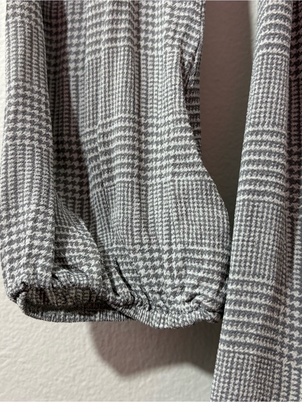 Reformation “Wilder” grey/white tartan square-neck mini dress (size 8) - Picture 4 of 7